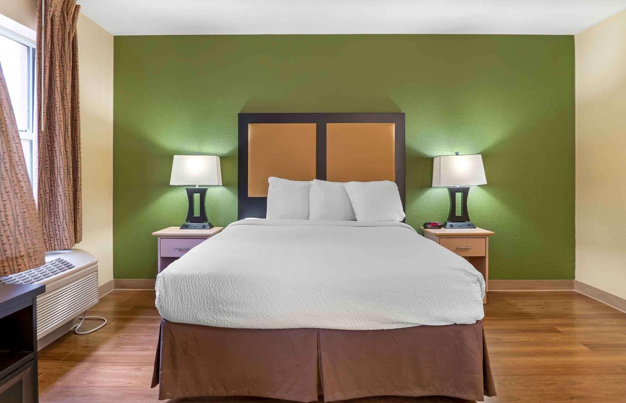Extended Stay America Suites - Detroit - Novi - Orchard Hill Place Northville Exterior foto